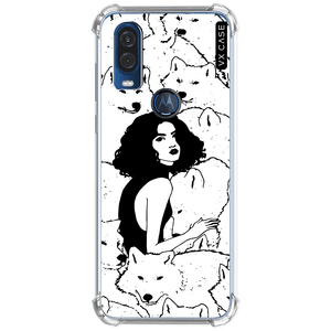 capa-para-motorola-one-action-vision-vx-case-girl-with-the-wolves-translucida
